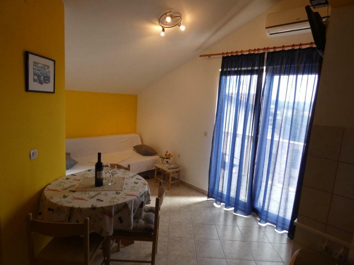 Apartmani Saric Rogoznica Zecevo Exterior photo